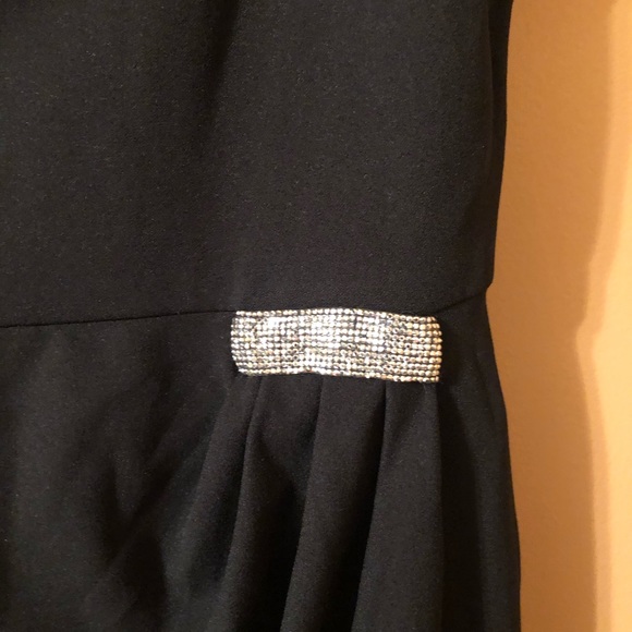 Black evening dress - Picture 5 of 7